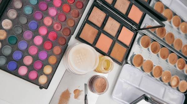 beginner makeup kit essentials
